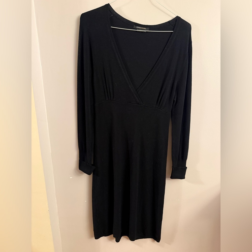 BCBGMAXAZRIA Black Long Sleeve Knit Midi Dress – Size Small